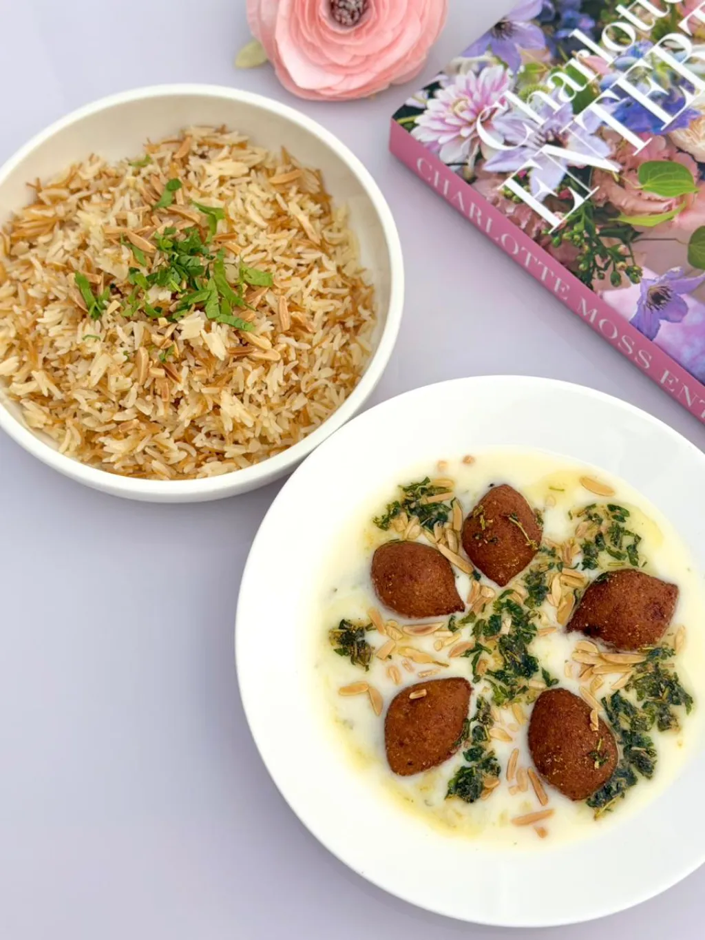 كبة باللبن مع رز شعيرية